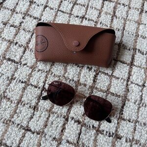 Ray-Ban Hexagonal Flat Lens sunglasses – rose gold frame / violet lenses
